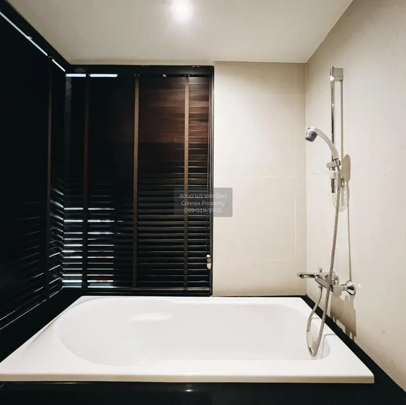 FOR SALE condo , Socio Reference 61 , BTS-Ekkamai , Khlong Tan Nu