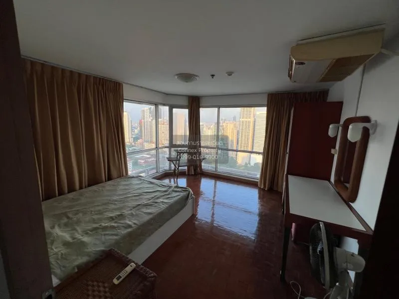 FOR RENT condo , Sukhumvit Suite , nice view , high floor , BTS-N