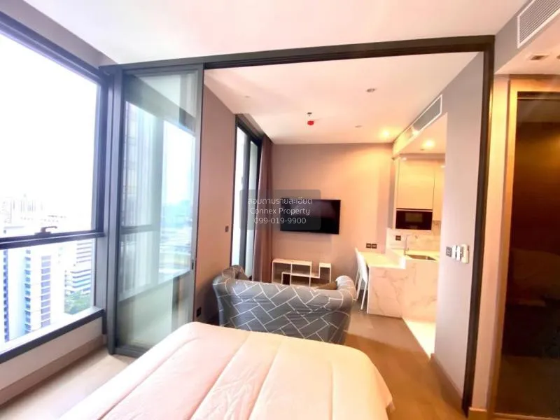 FOR RENT condo , The Esse at Singha Complex , MRT-Phetchaburi , B