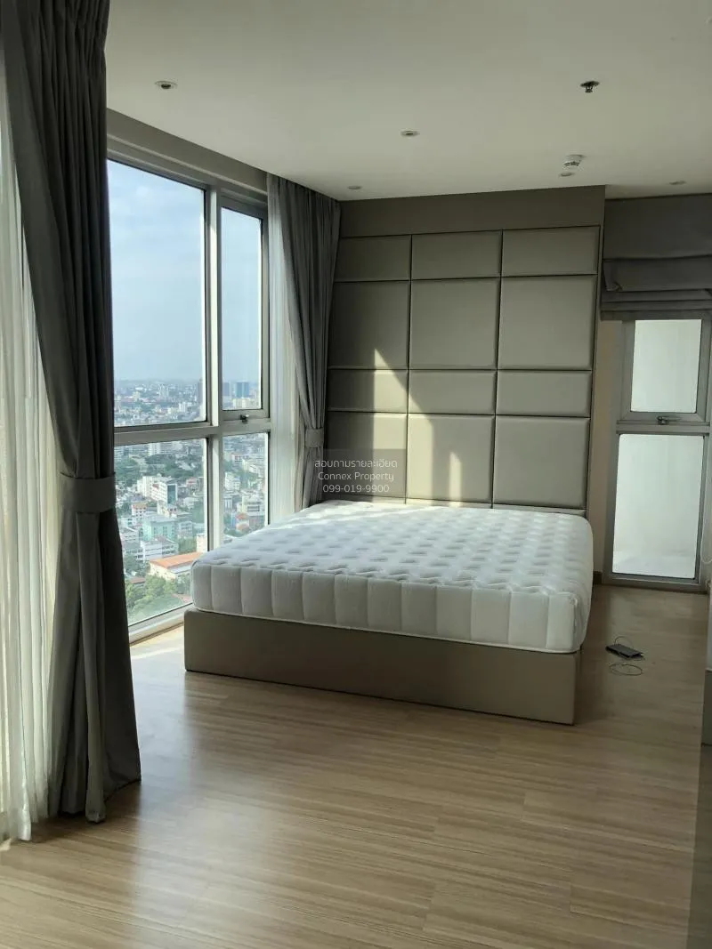 FOR RENT condo , Sky Walk Residences , nice view , high floor , B