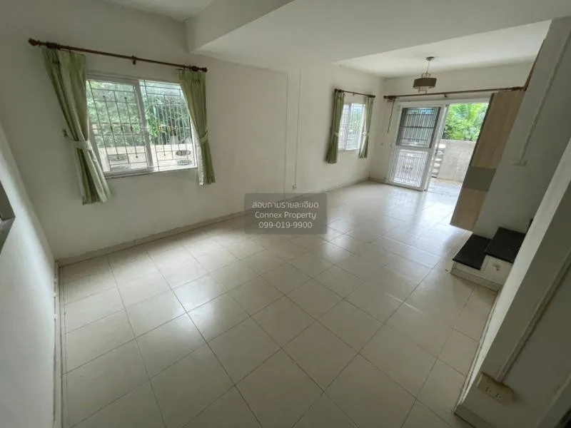 Townhouse for sale, corner room, Pruksa village 63/1, next to Tiw 3