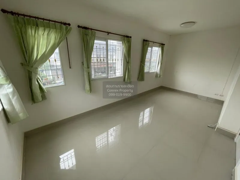 Townhouse for sale, corner room, Pruksa village 63/1, next to Tiw 4