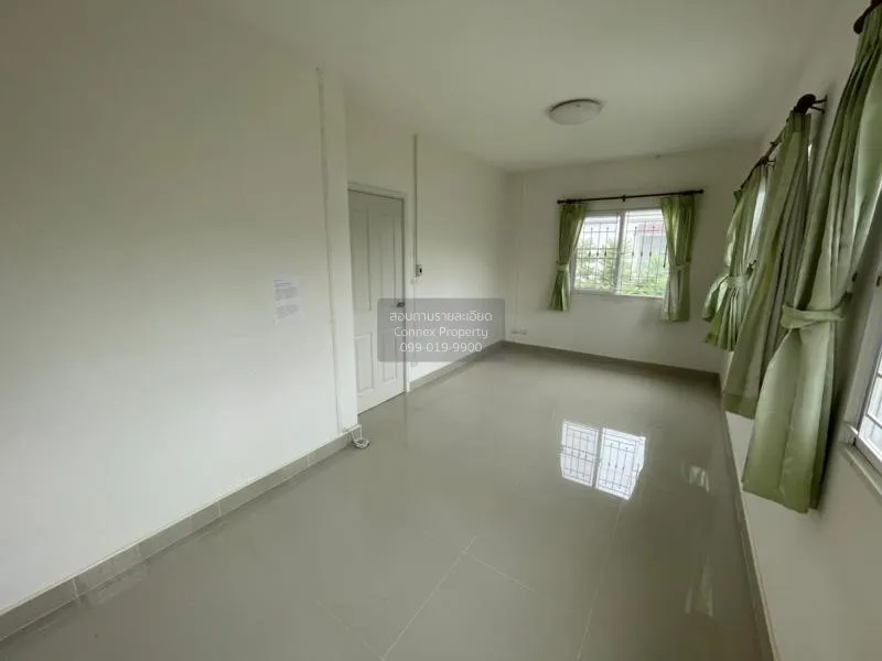 Townhouse for sale, corner room, Pruksa village 63/1, next to Tiw