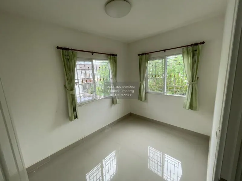 Townhouse for sale, corner room, Pruksa village 63/1, next to Tiw