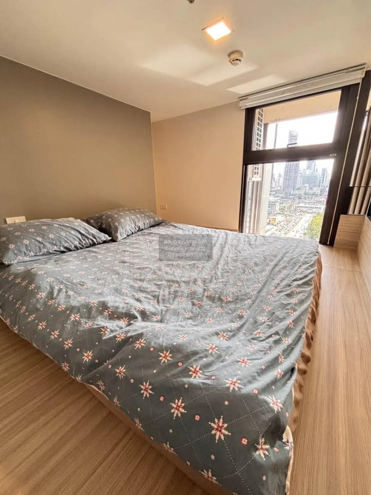 FOR SALE condo , Chewathai Residence Asoke , MRT-Phra Ram 9 , Mak