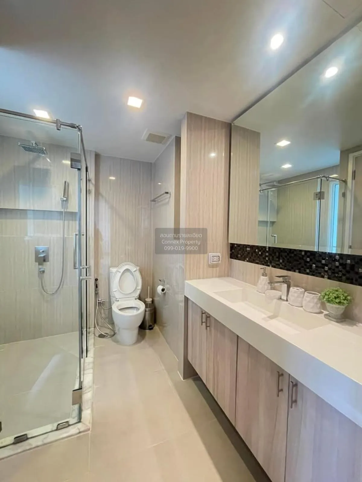 ขายคอนโด  ดาวทาวน์ โฟร์ตี้ไนน์ BTS-ทองหล่อ คลองตันเหนือ เขต วัฒนา