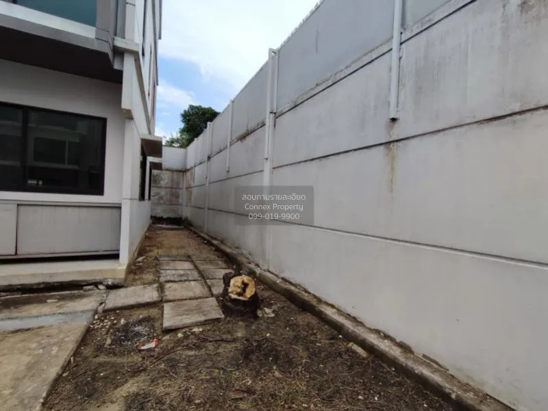 FOR SALE townhome , Baan Mai Rama 2-Buddhabucha  , corner unit ,  3