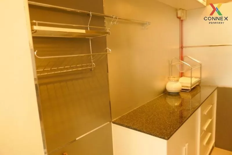 FOR SALE condo , Q House Sathorn , high floor , BTS-Krung Thon Bu