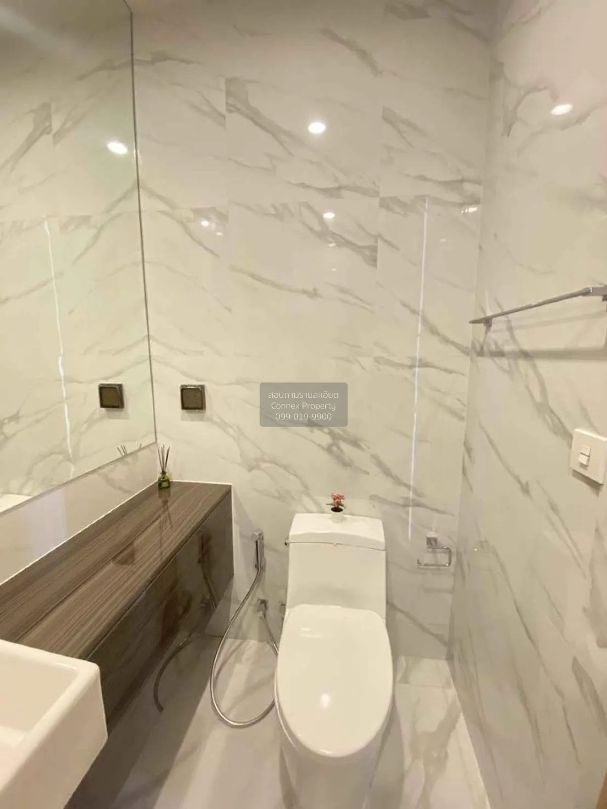 FOR SALE condo , Noble BE 19 , nice view , high floor , BTS-Asok 