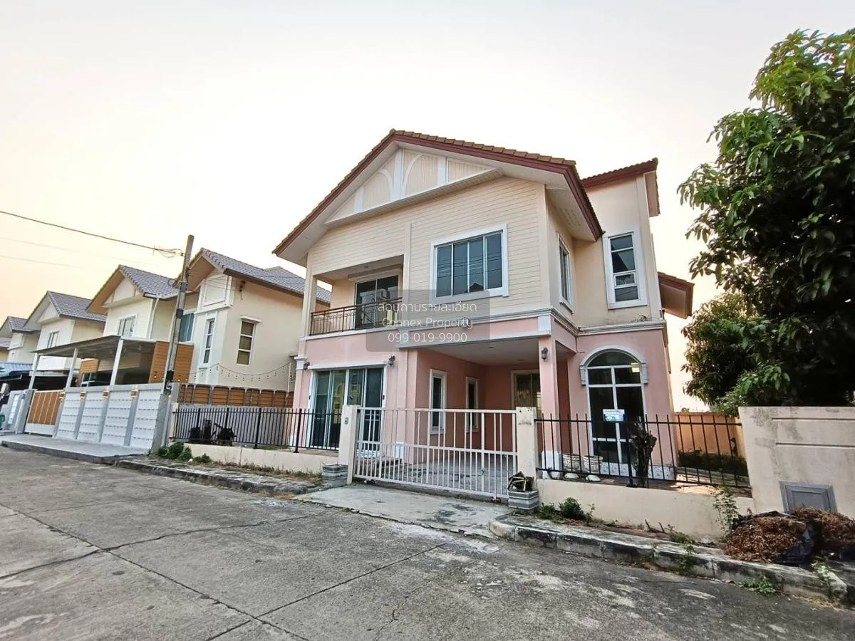 House for sale, Western Town, Baan Kluai, Sai Noi, wide road behi 2
