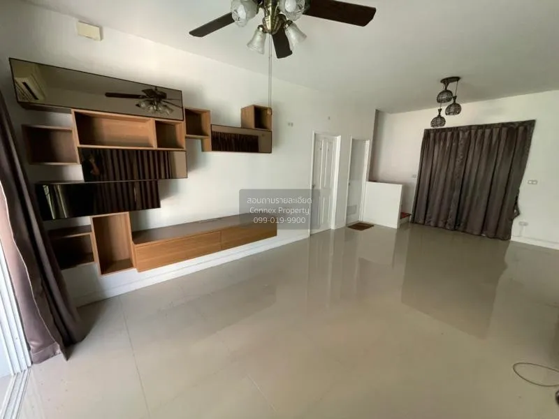 Sell Townmo The Modish Bang Bua Thong, behind the edge, there is  2