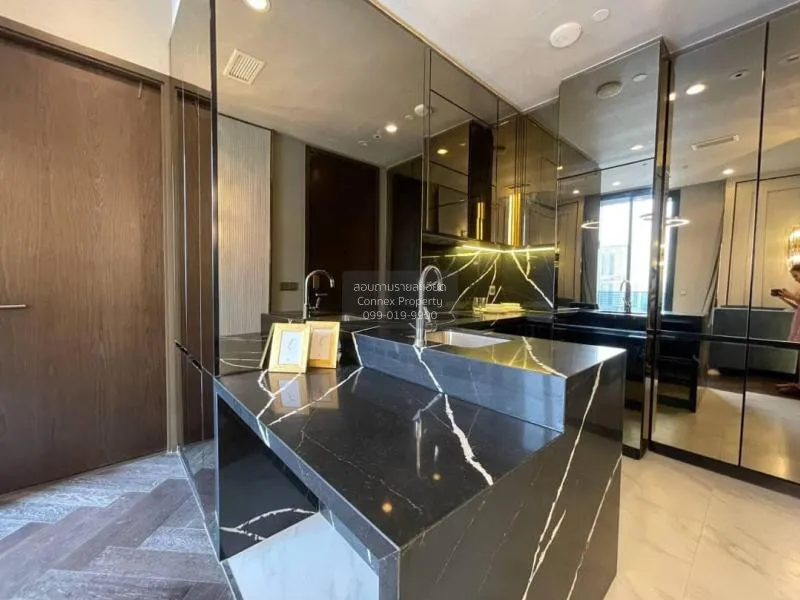FOR RENT condo , The Esse Sukhumvit 36 , high floor , BTS-Thong L 3