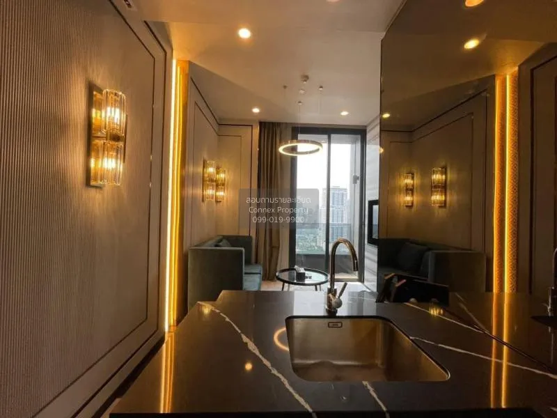 FOR RENT condo , The Esse Sukhumvit 36 , high floor , BTS-Thong L 4