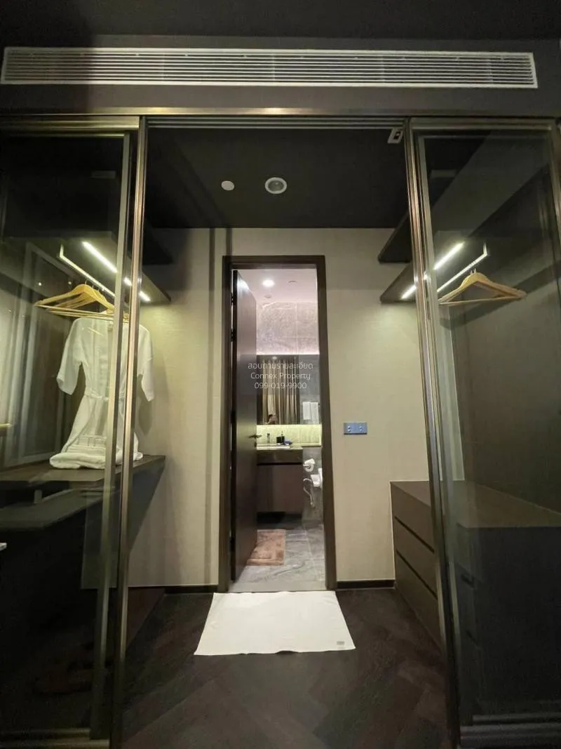 FOR RENT condo , The Esse Sukhumvit 36 , high floor , BTS-Thong L