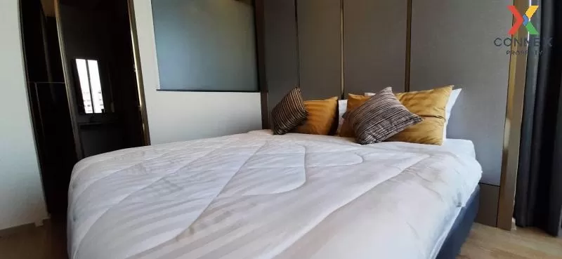 FOR RENT condo , Ashton Silom , high floor , BTS-Chong Nonsi , Su