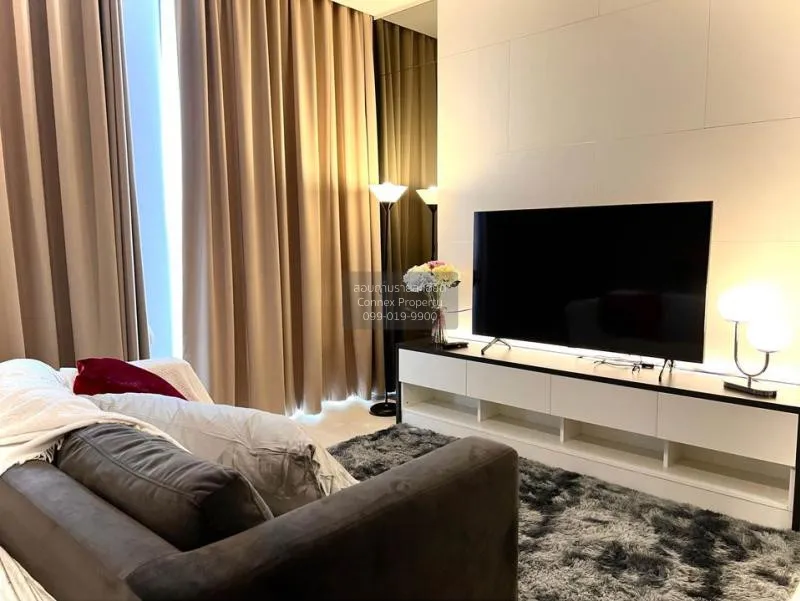 FOR RENT condo , Noble Ploenchit , nice view , high floor , BTS-P 1