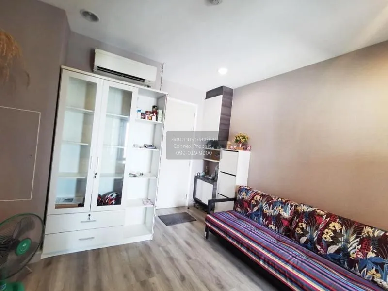 FOR RENT condo , Centric Sathorn - St.Louis , high floor , BTS-Sa 1