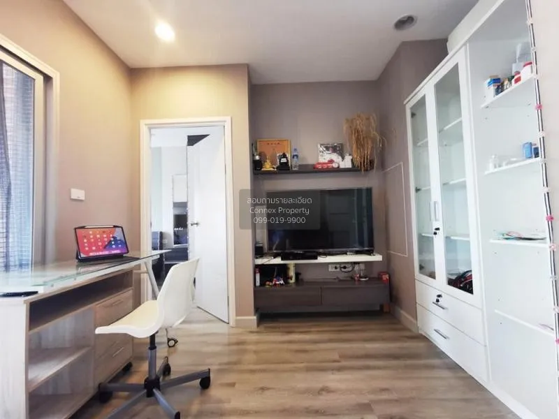 FOR RENT condo , Centric Sathorn - St.Louis , high floor , BTS-Sa 2