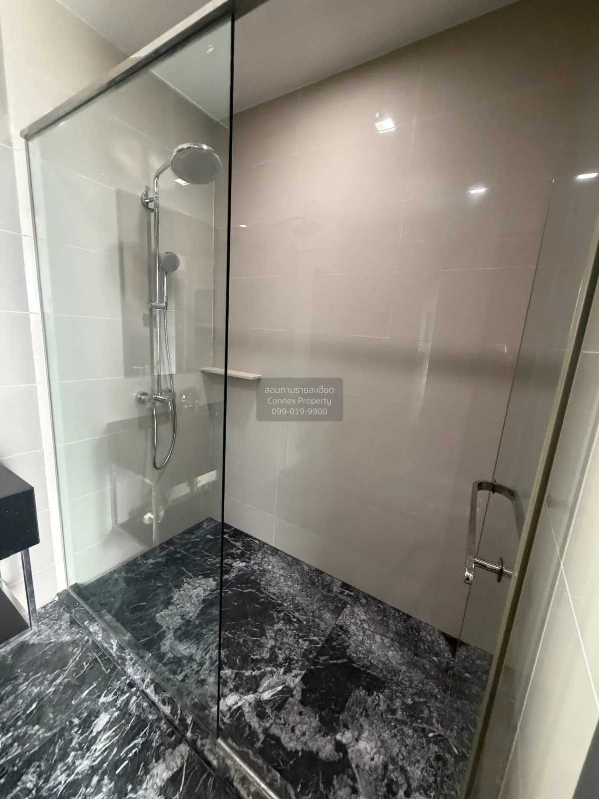 FOR RENT condo , EDGE Sukhumvit 23 , BTS-Asok , Khlong Toei Nuea 