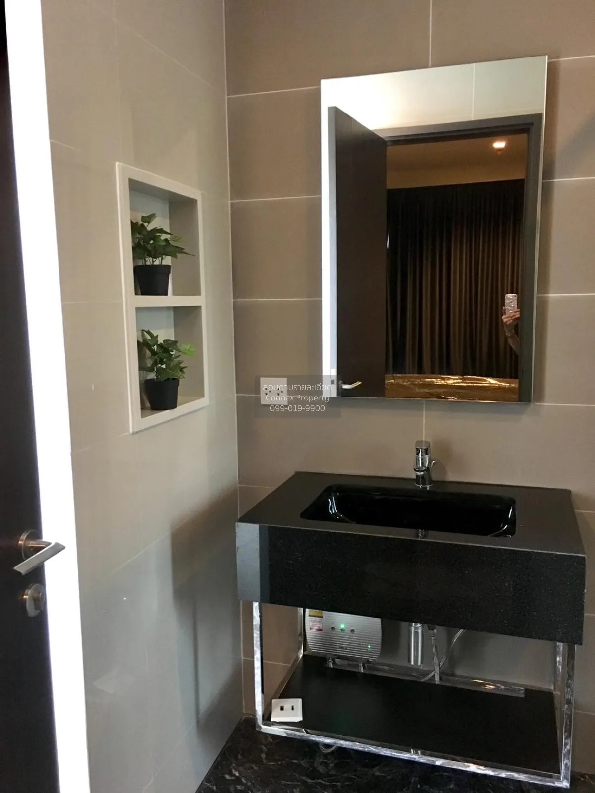 FOR RENT condo , EDGE Sukhumvit 23 , BTS-Asok , Khlong Toei Nuea 