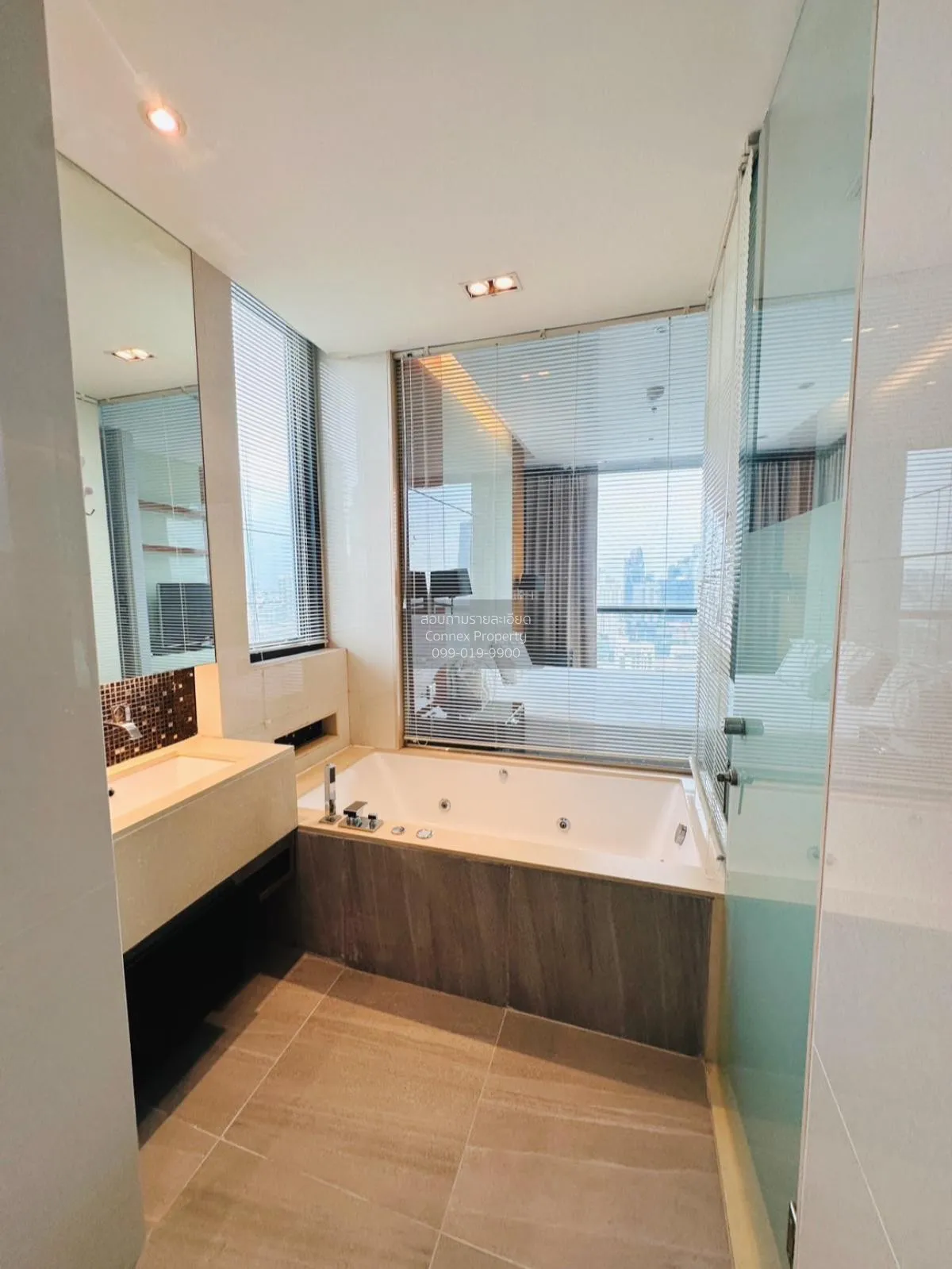 เช่าคอนโด  ดิ แอดเดรส สุขุมวิท 28 BTS-พร้อมพงษ์ คลองตัน เขต คลองเ