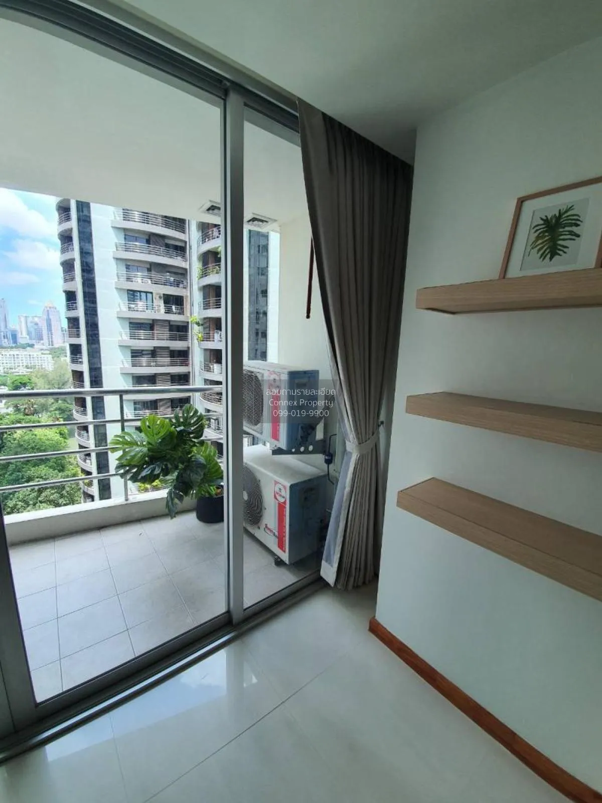 FOR RENT condo , The Rajdamri , high floor , BTS-Ratchadamri , Th