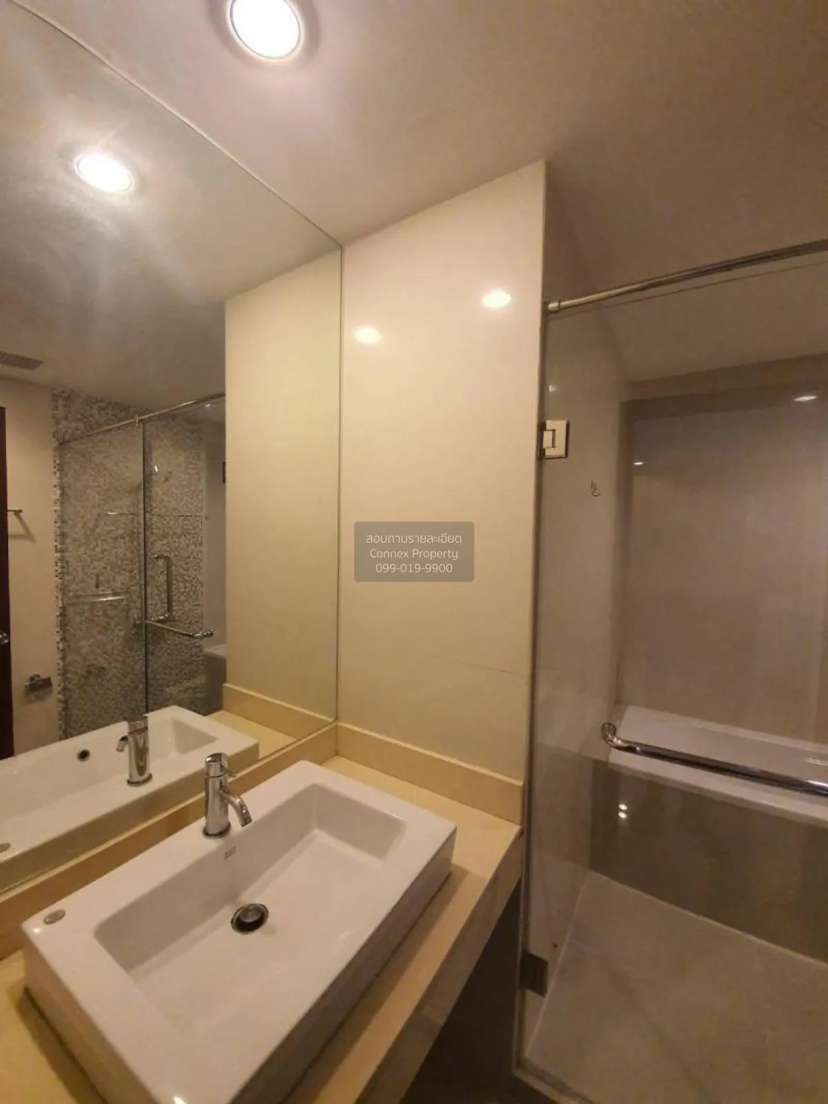 FOR RENT condo , The Rajdamri , high floor , BTS-Ratchadamri , Th