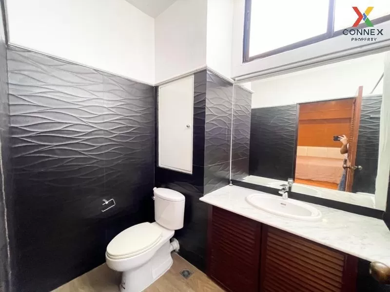 FOR SALE condo , Supalai Place Sukhumvit 39 , BTS-Phrom Phong , K