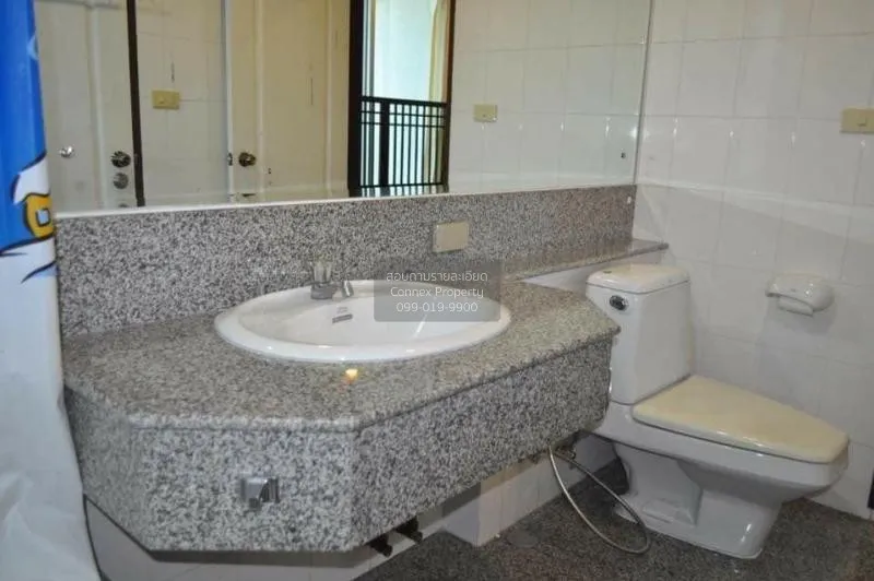 FOR RENT condo , Sathorn House , BTS-Saint Louis , Silom , Bang R