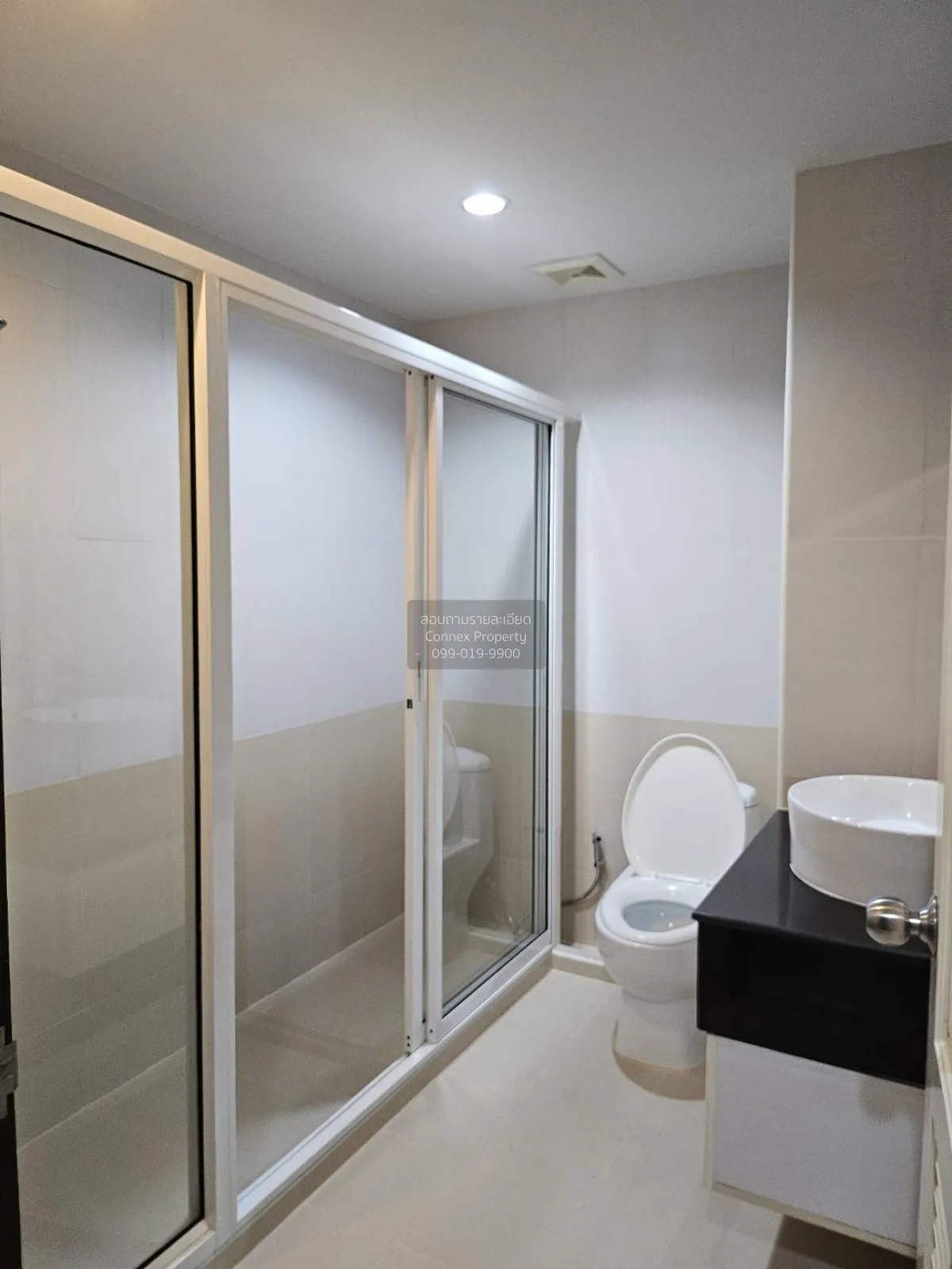 เช่าคอนโด  สุขุมวิท ลิฟวิ่ง ทาวน์ MRT-เพชรบุรี คลองเตยเหนือ เขต ว