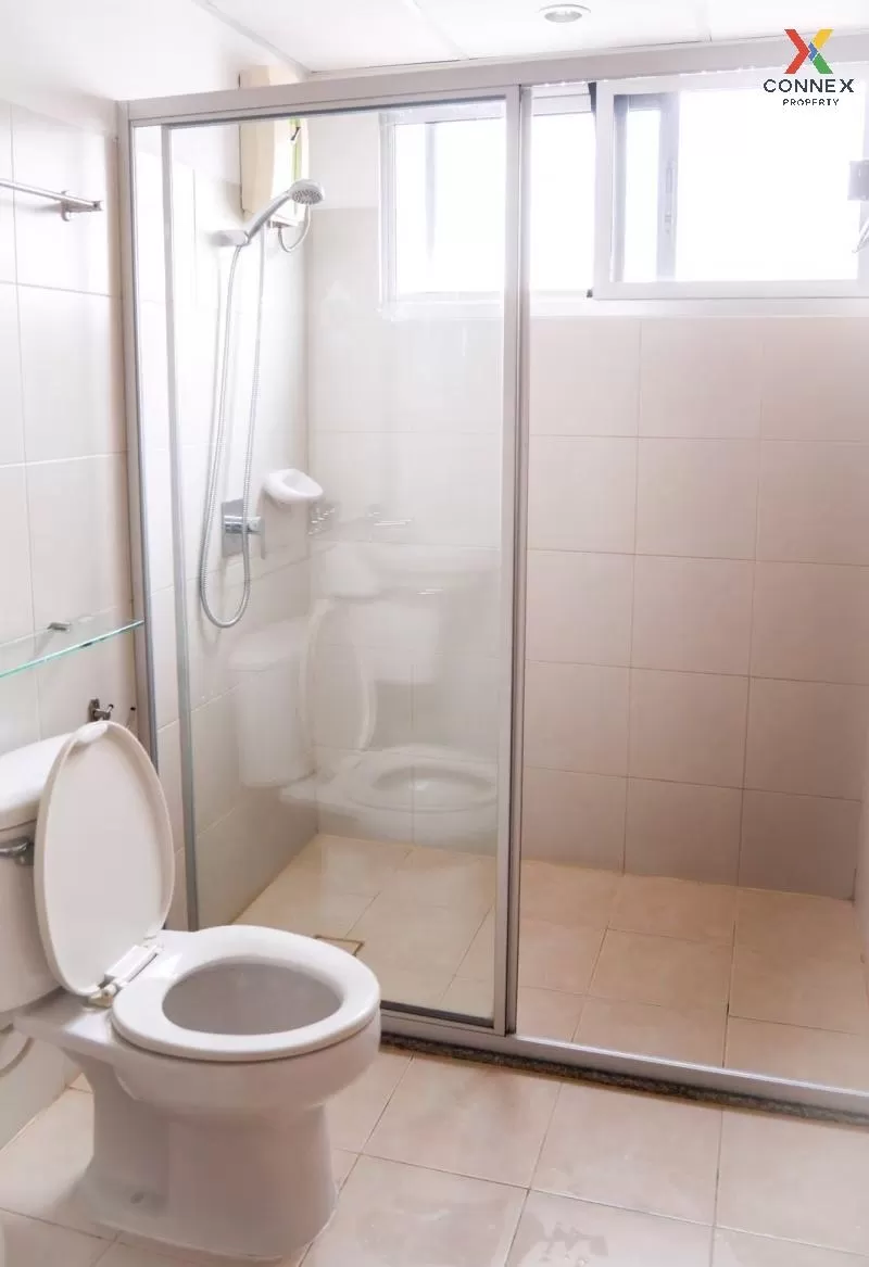 FOR RENT condo , Supalai Park Asoke - Ratchada , MRT-Phra Ram 9 ,