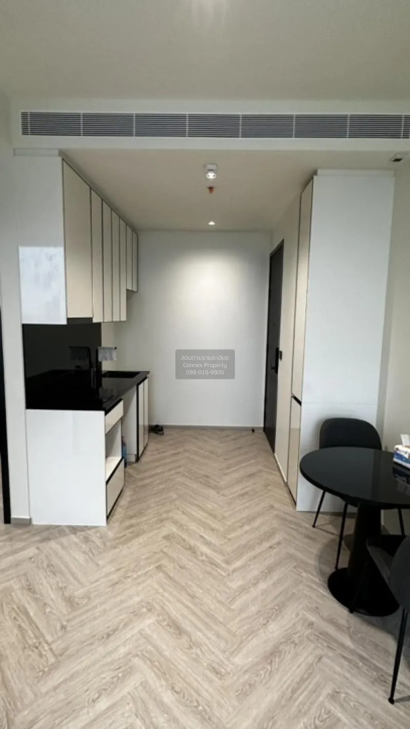 FOR RENT condo , Chapter Charoennakhorn-Riverside , corner unit , 4