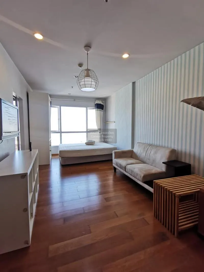 FOR RENT condo , Hive Taksin , BTS-Wongwian Yai , Khlong Ton Sai  1