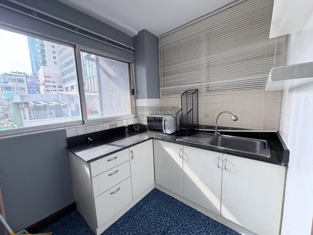 FOR RENT condo , Prasarnmit Condo Sukhumvit 23 , MRT-Sukhumvit ,  2