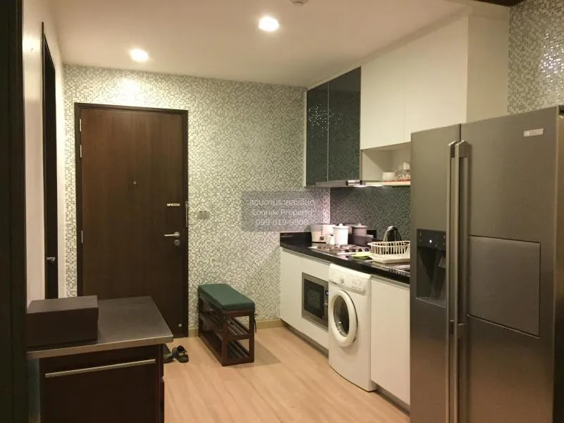 FOR RENT condo , Sky Walk Residences , high floor , BTS-Phra Khan 2