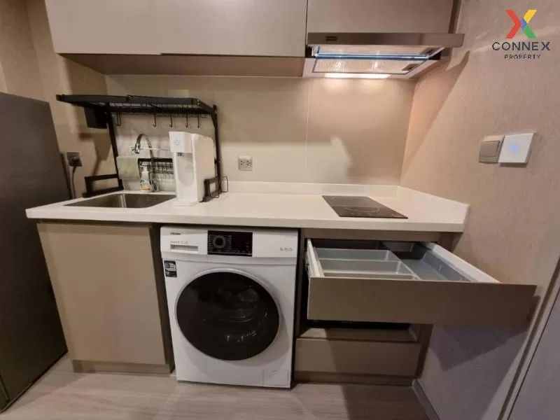 FOR RENT condo , Life Ladprao , high floor , BTS-Ha Yaek Lat Phra 3