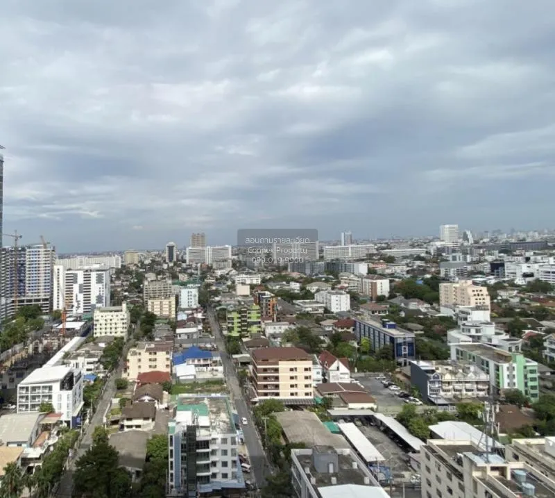 FOR SALE condo , Life Ladprao , high floor , BTS-Ha Yaek Lat Phra