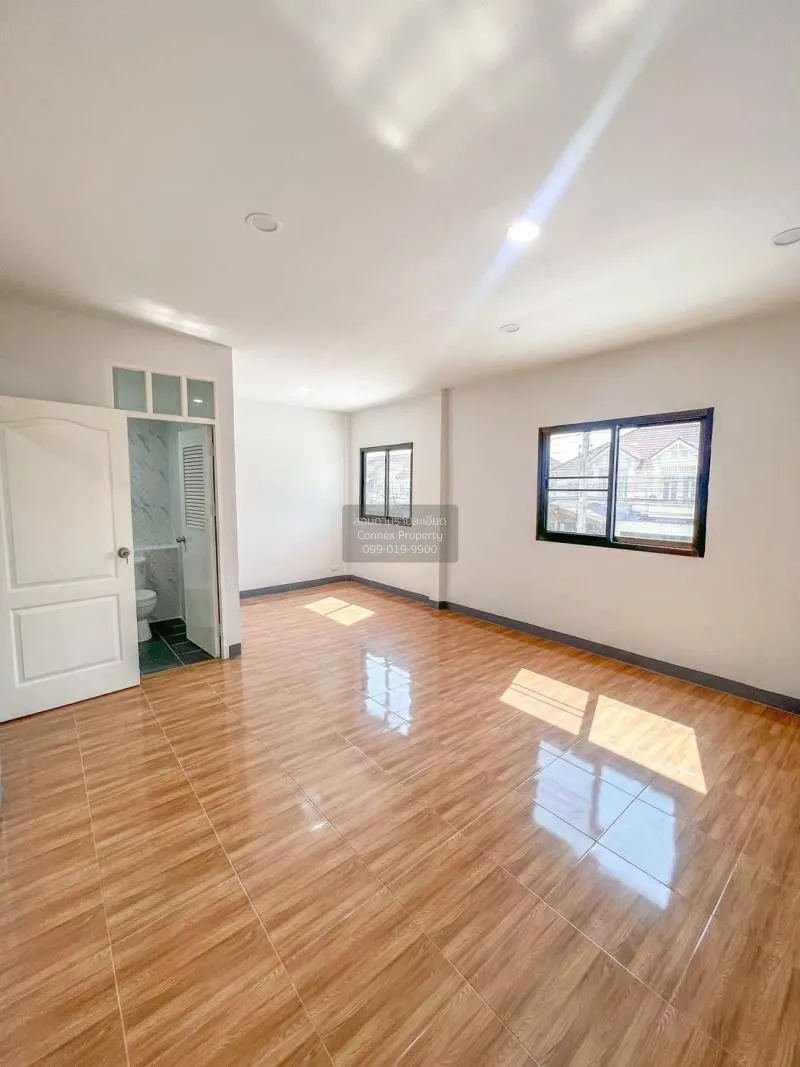 ขายทาวน์โฮม  หมู่บ้านปิยวรารมย์ คลอง 4 บึงยี่โถ ธัญบุรี ปทุมธานี 