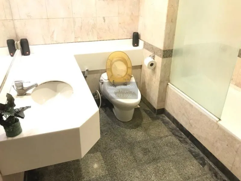 FOR SALE condo , Asoke Place , BTS-Asok , Khlong Toei Nuea , Watt 3