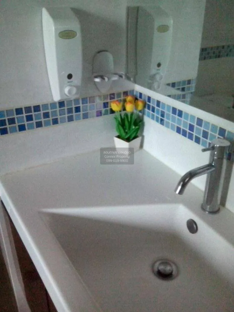 FOR RENT condo , Life @ Ratchada - Suthisan , high floor , MRT-Su