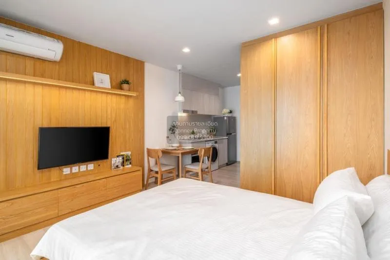 FOR RENT condo , Life One Wireless , high floor , BTS-Phloen Chit