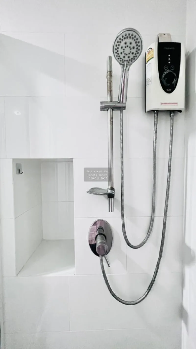 FOR RENT condo , The Base Park East Sukhumvit 77 , high floor , B