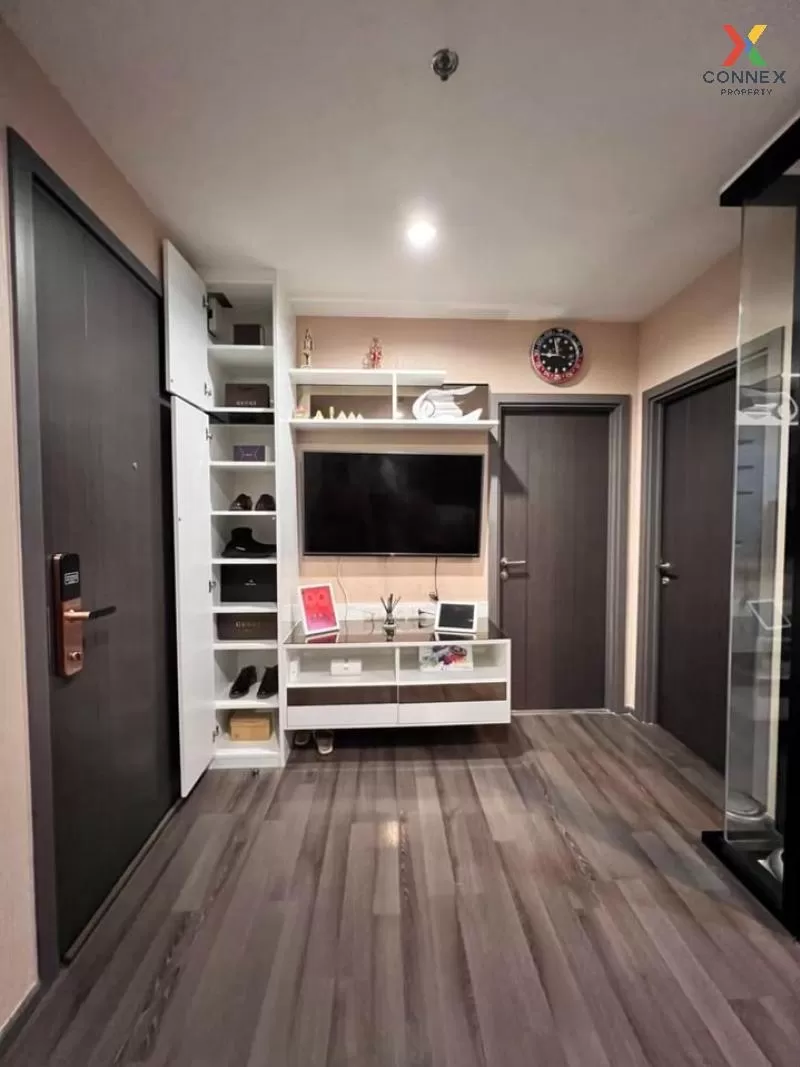 FOR SALE condo , The Base Sukhumvit 77 , high floor , BTS-On Nut  3