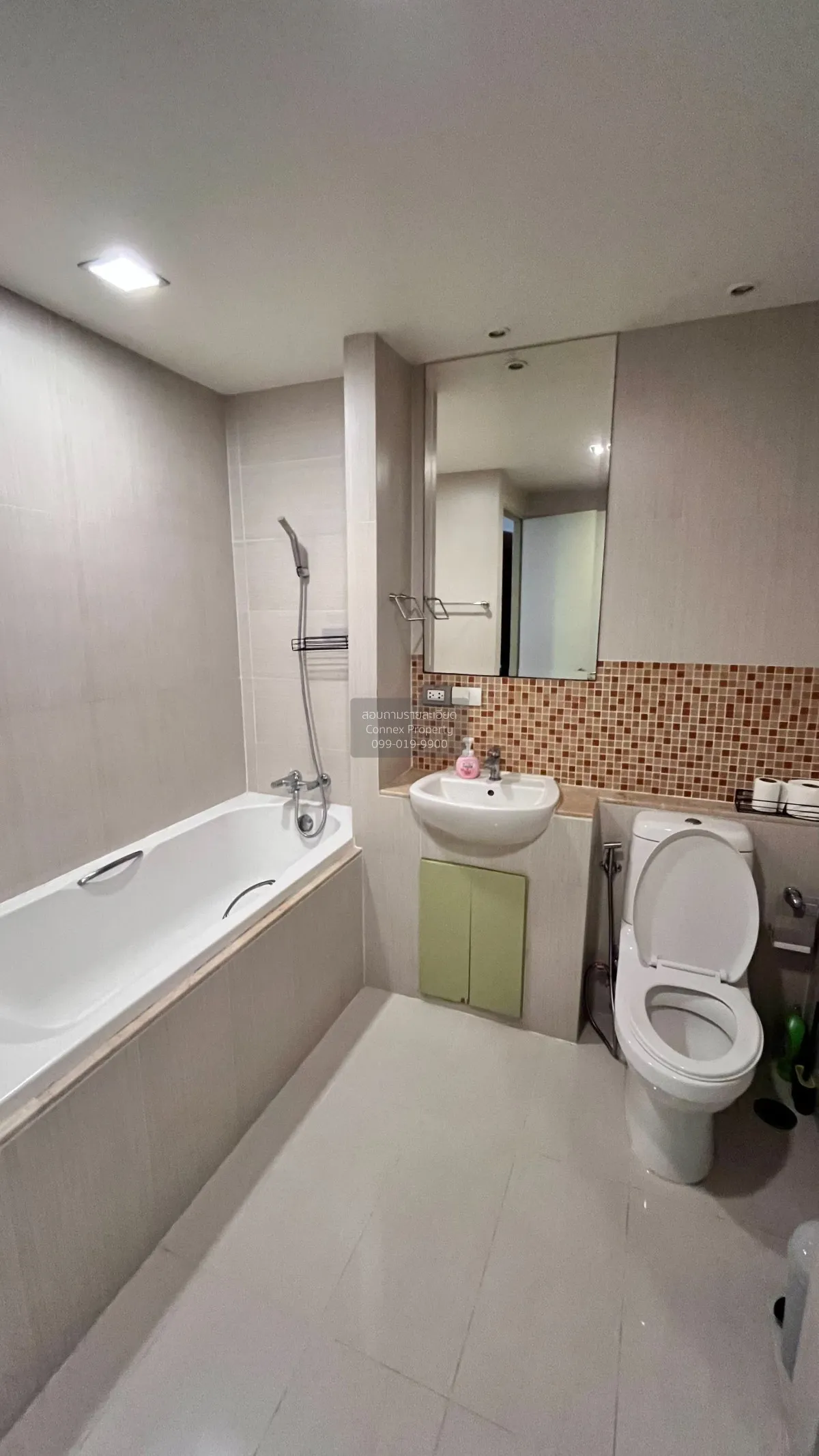 เช่าคอนโด  ดิ แอลโคฟ 49 BTS-ทองหล่อ คลองตันเหนือ เขต วัฒนา กรุงเท