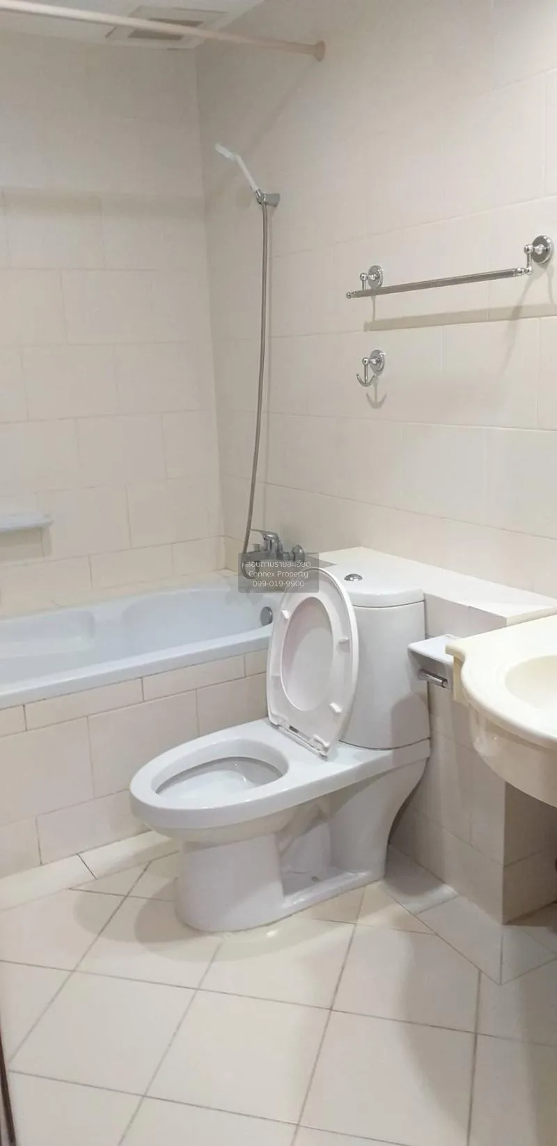 ขายคอนโด  บ้านกลางกรุงรีสอร์ท รัชดา ซอย7 MRT-ศูนย์วัฒนธรรมแห่งประ