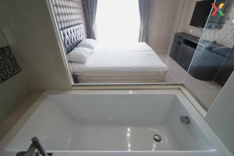 FOR RENT condo , RHYTHM Sukhumvit 44/1 , BTS-Phra Khanong , Phra 