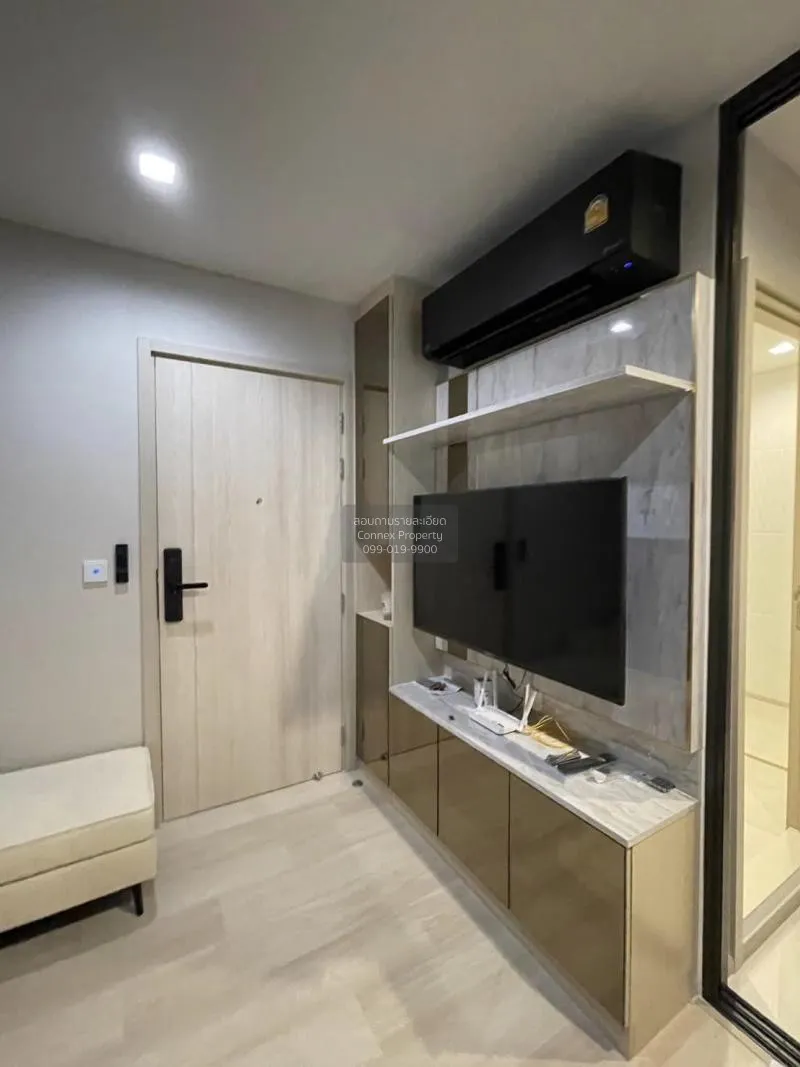 FOR RENT condo , Life One Wireless , high floor , corner unit , B 1