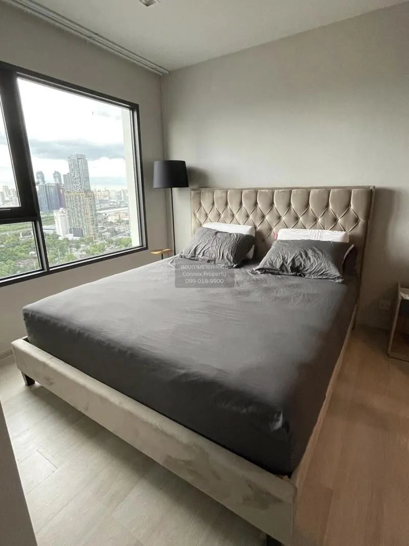 FOR RENT condo , Life One Wireless , high floor , corner unit , B