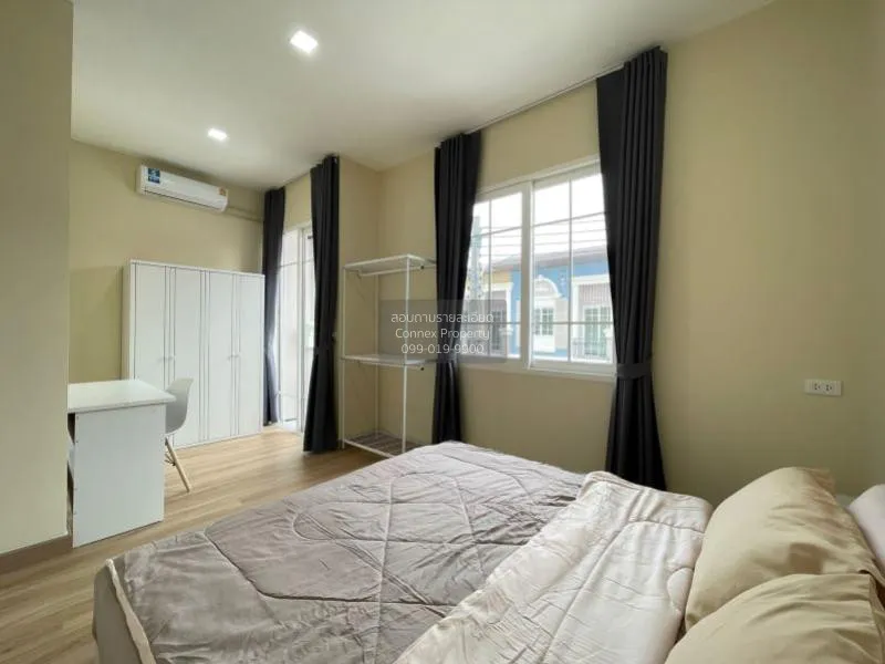 เช่าทาวน์โฮม  โกลเด้น ทาวน์ ฟิวเจอร์-รังสิต ประชาธิปัตย์ ธัญบุรี 