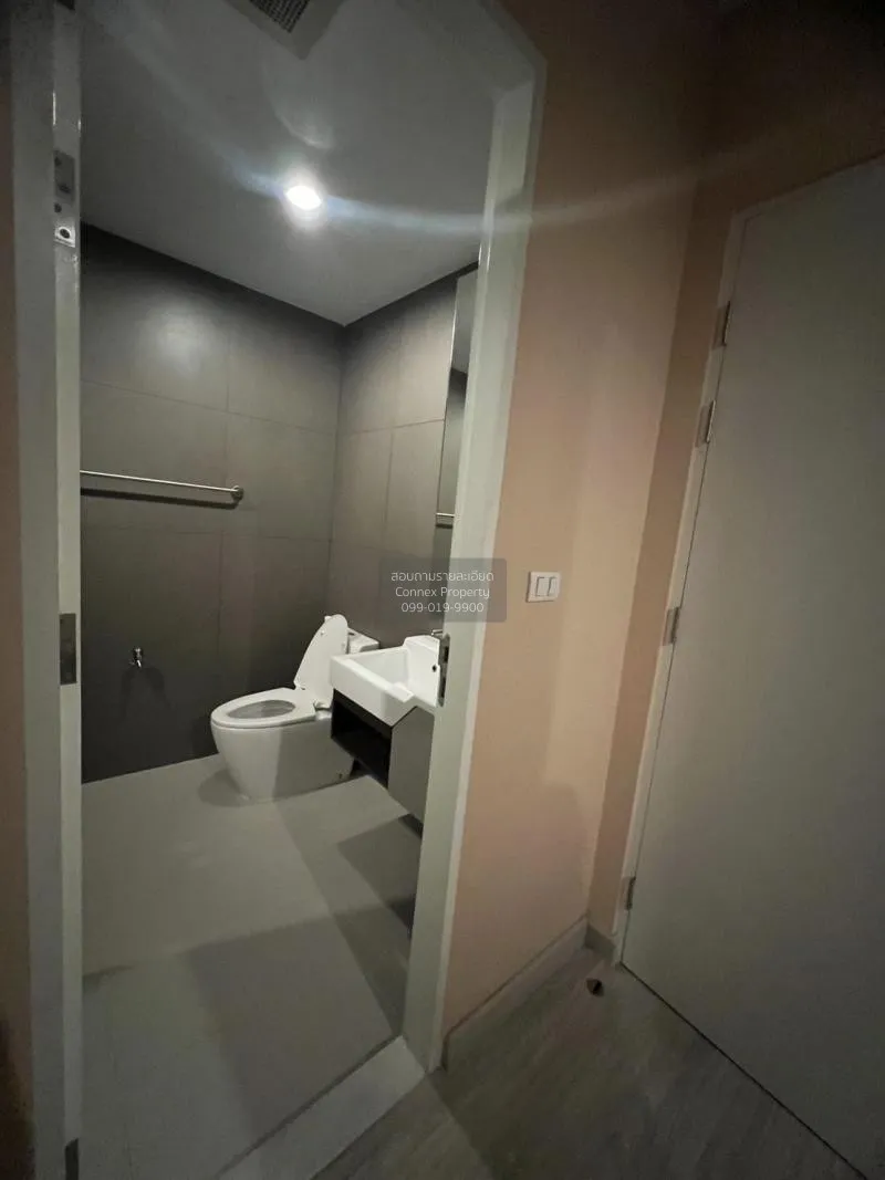 FOR RENT condo , Movenpick Residences Condo Ekkamai , BTS-Ekkamai
